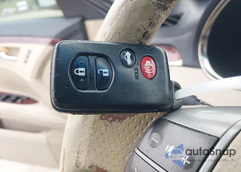 2012 Toyota Avalon Limited z USA, uszkodzony, nr VIN 4T1BK3DBXCU444849